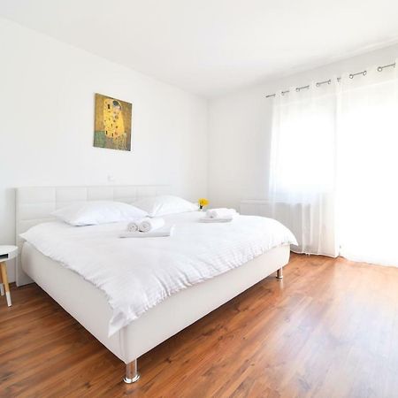 Apartman Space Razanac Ngoại thất bức ảnh
