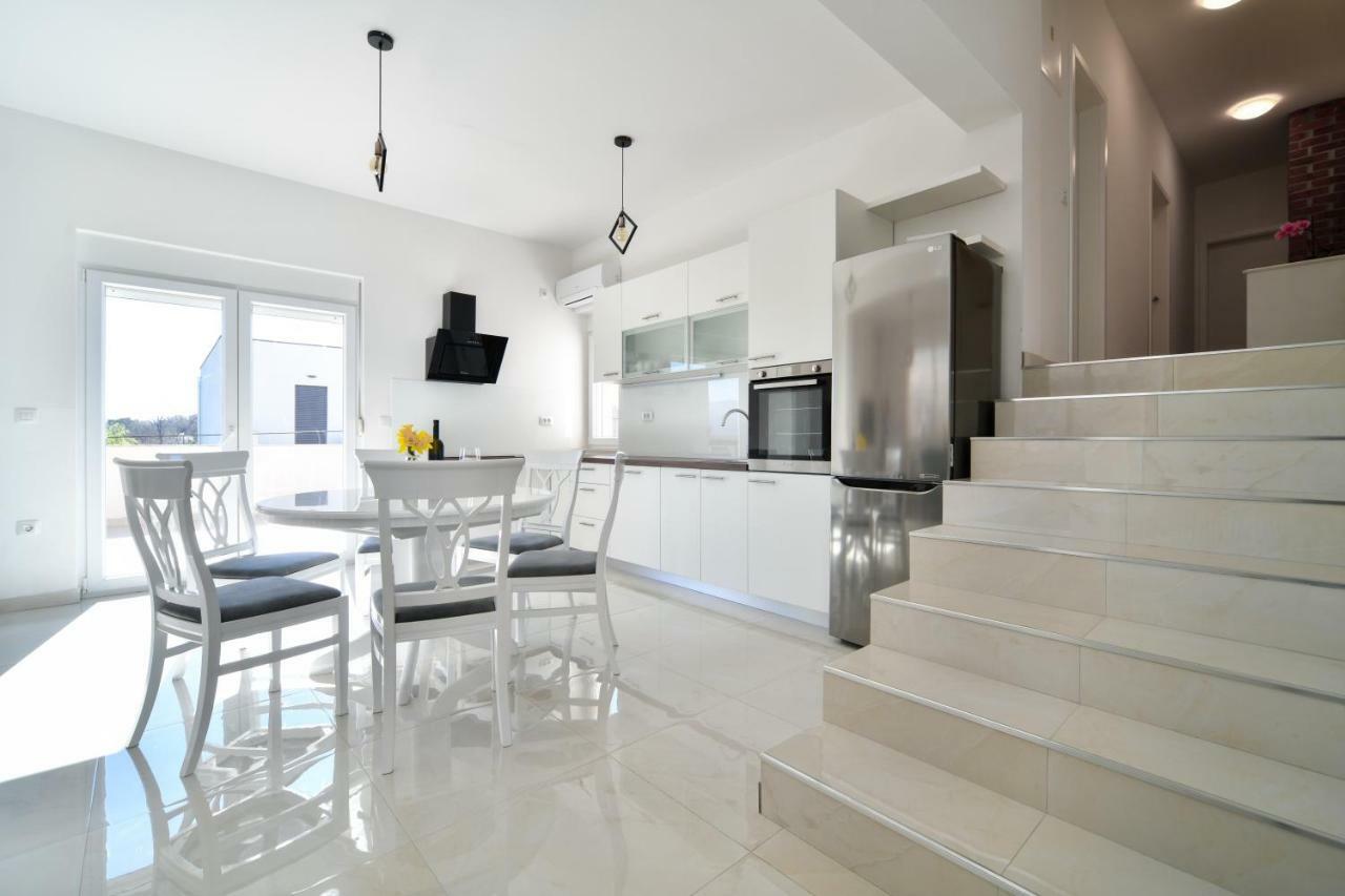 Apartman Space Razanac Ngoại thất bức ảnh